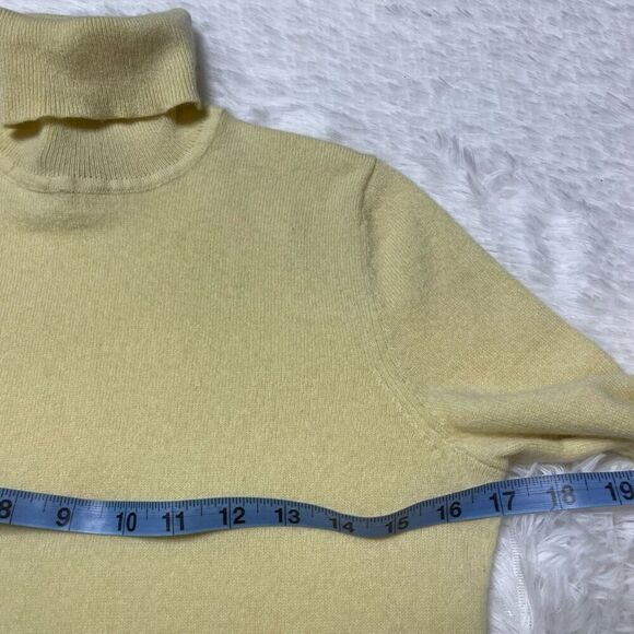 Lord and Taylor 100% Cashmere Chiffon Yellow Turtleneck Sweater - Picture 3 of 6